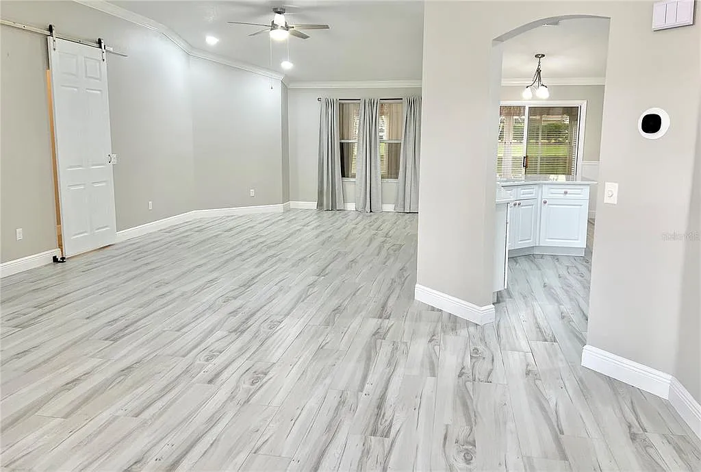 3 bed, 2.0 bath, 1634 sqft, $2,495 — Photo 3