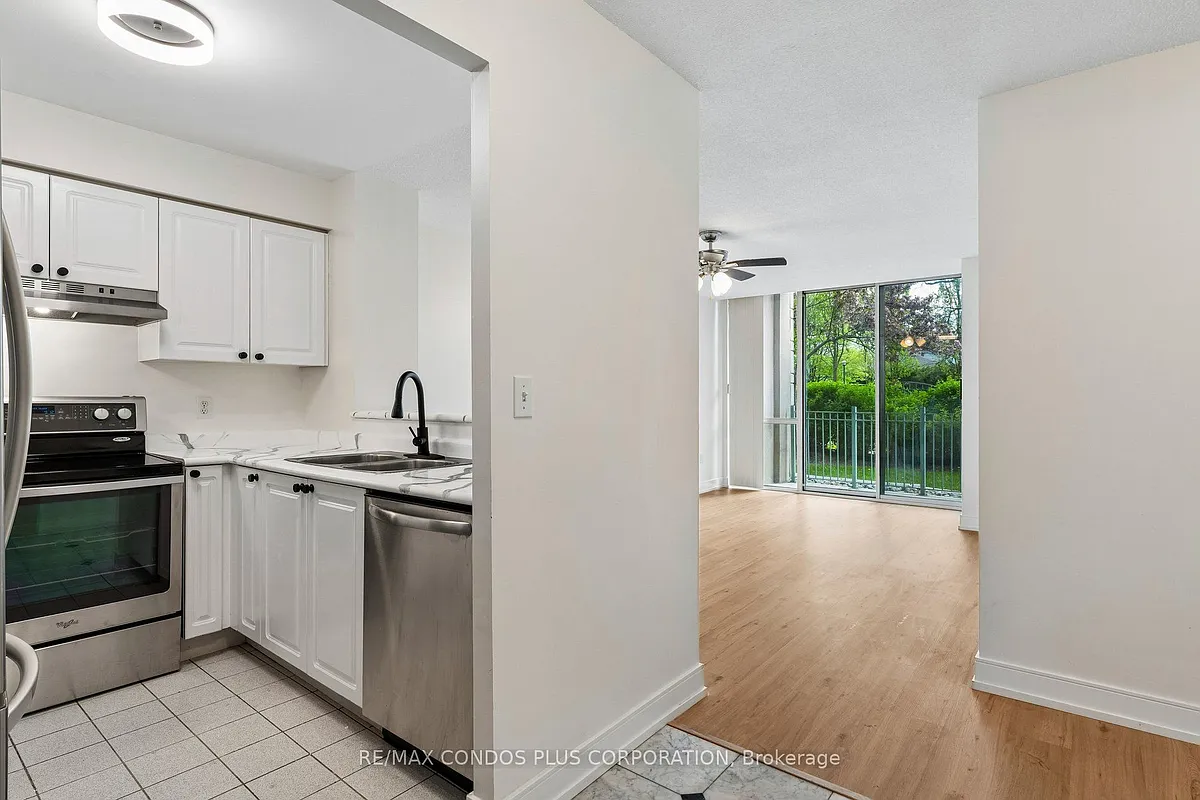 Building Photo - 28 Pemberton Ave #107