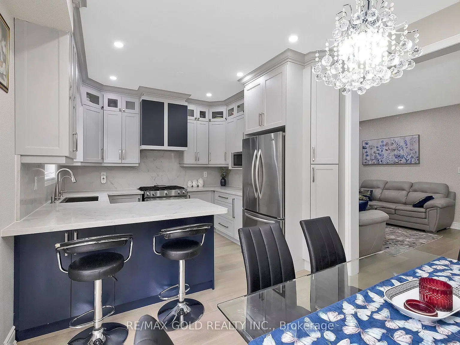 3 bed, $2,999 — Photo 3