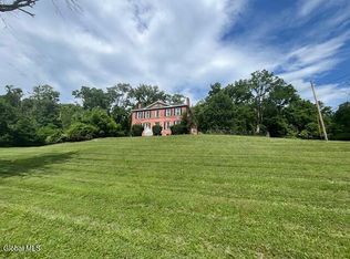 1194 River Rd, Schodack Landing, NY 12156