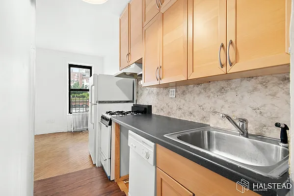 Rented by Halstead Real Estate | media 6