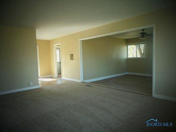3rd image of 26248 Ayersville Ave