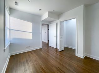 3216 W Olive Ave #1C, Chicago, IL 60659