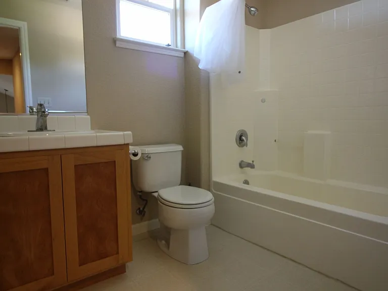 402 Healdsburg Ave — Photo 15