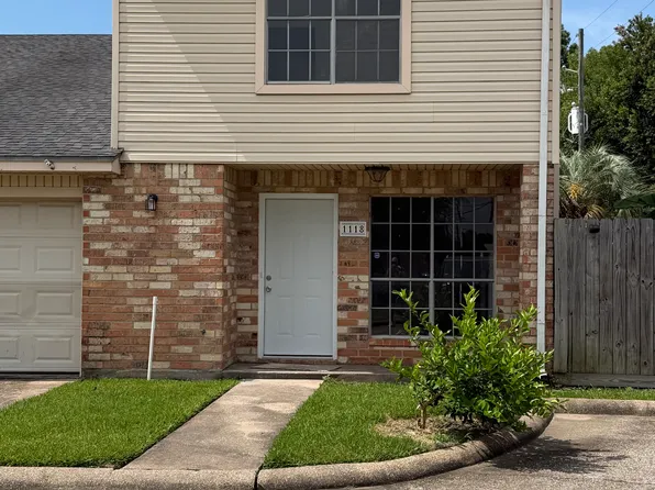1118 Sunmeadow Dr, Beaumont, TX 77706