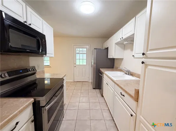 912 Hackberry St, Copperas Cove, TX 76522