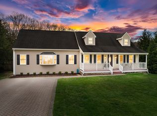 85 Lucy Ave, Tiverton, RI 02878