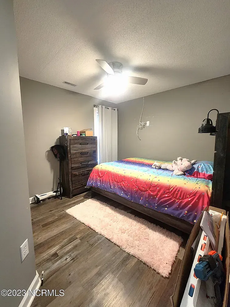 3 bed, 1192 sqft, $1,650 — Photo 2