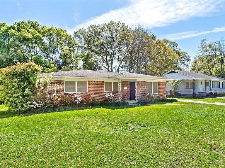 703 Magnolia Rd — Photo 20