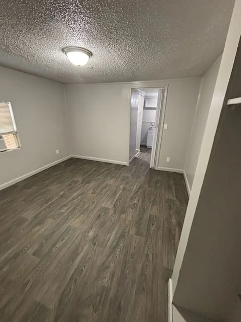 Cozy North Side Rooming House — Photo 3