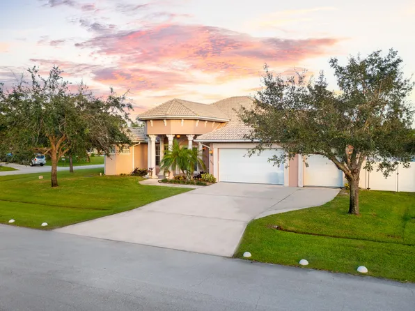 5425 NW Briscoe Drive, Port St Lucie, FL 34986