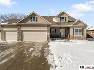 9406 S 24th St, Bellevue, NE 68147