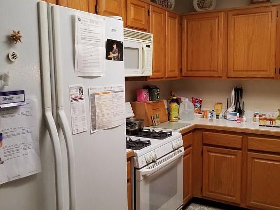 3rd image of 1151B Thornbury Ln