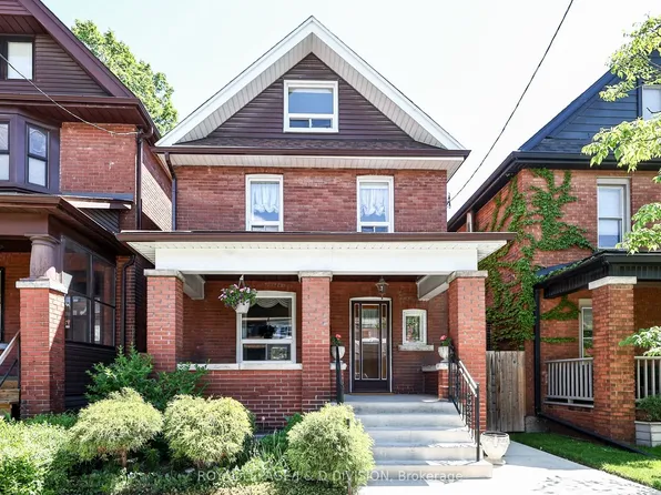 553 Runnymede Rd, Toronto, ON M6S 2Z8