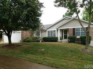 2421 Forest Leaf Pkwy, Ballwin, MO