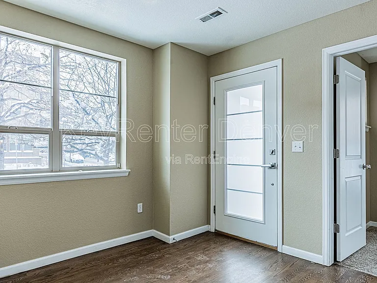 492 S Saulsbury St — Photo 2