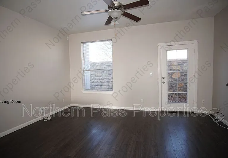 6262 Woodrow Bean #7 — Photo 8