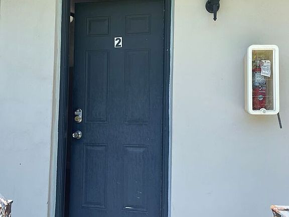 3rd image of 119 Santillane Ave APT 2