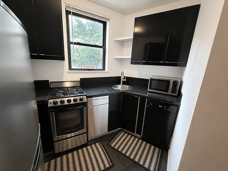 1706 Commonwealth Ave #11 — Photo 5