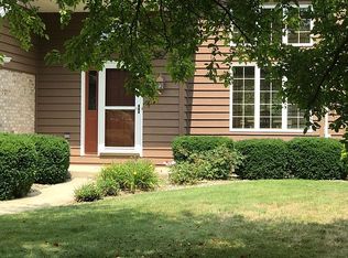 425 San Carlos Rd, Minooka, IL 60447