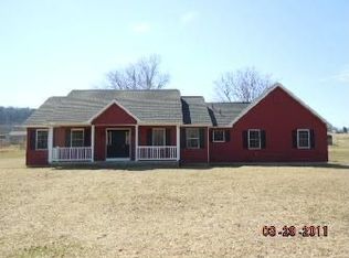 252 Hickory Rd, Dalmatia, PA 17017