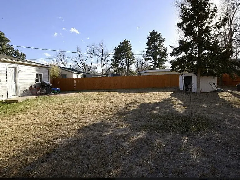 1007 34th Ave — Photo 5