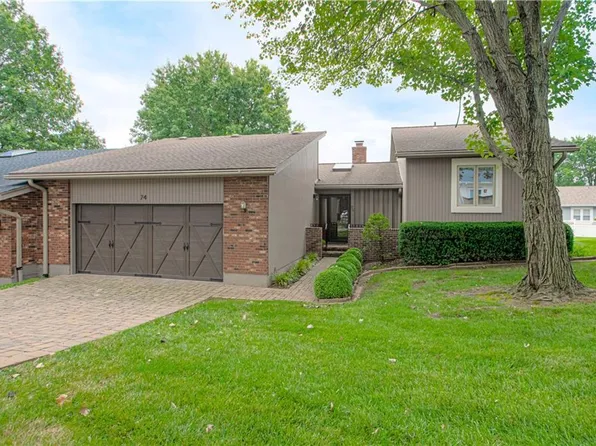 74 Woodbridge Ln, Kansas City, MO 64145