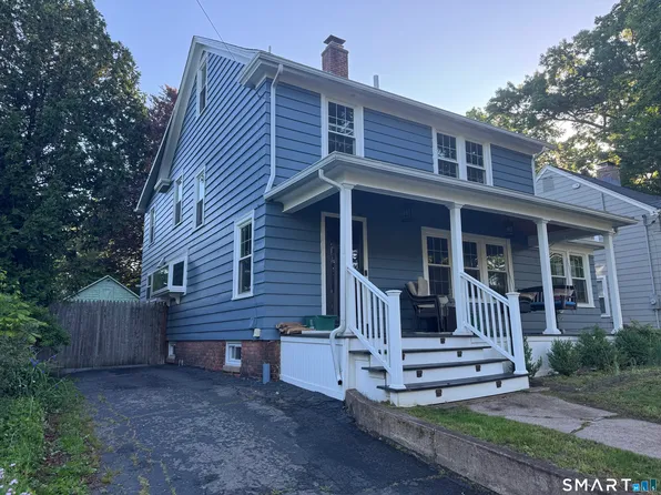 112 Wayland St, North Haven, CT 06473