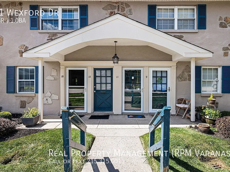 11 Wexford Dr