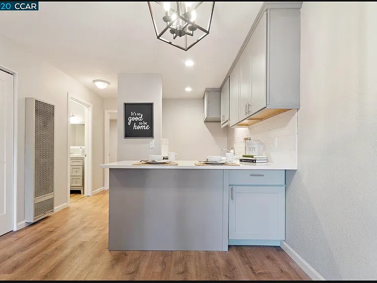 2562 Walnut Blvd #73 — Photo 8