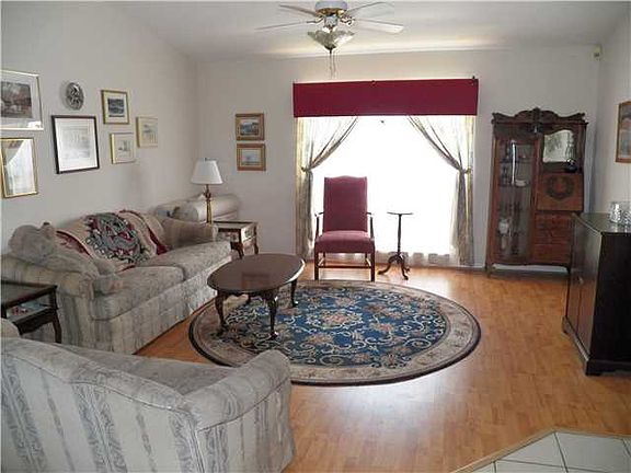 2nd image of 3579 SW Coco Palm Dr