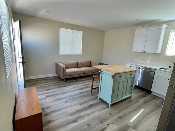 2229 S Catalina St, Los Angeles, CA 90007