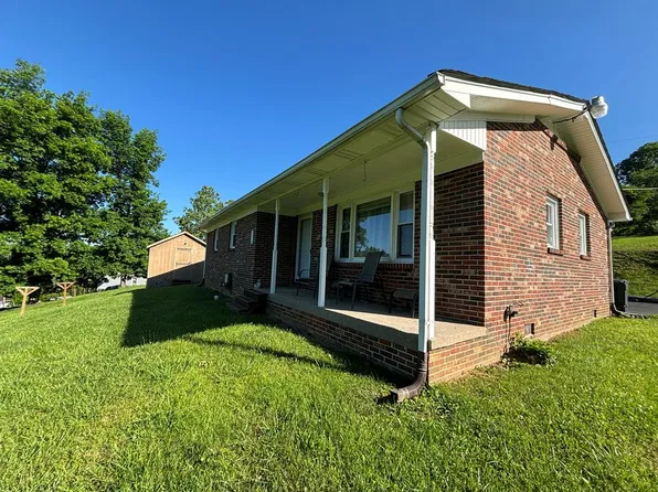 324 Vickey Dr, Richlands, VA 24641