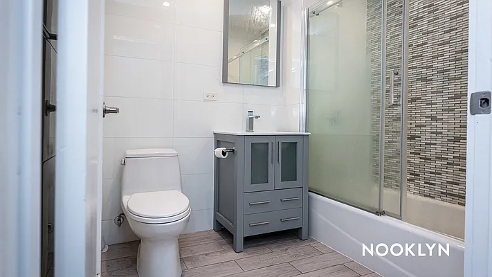 Rented by Nooklyn NYC LLC | media 18