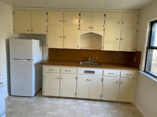 627 E 3rd Ave S Unit 1-3, Columbus, MT 59019