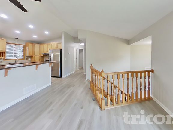 2nd image of 9864 Wake St NE