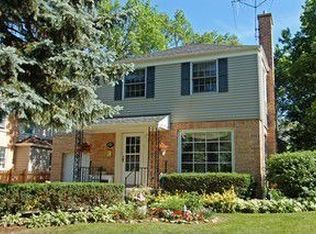 430 E Austin Ave, Libertyville, IL