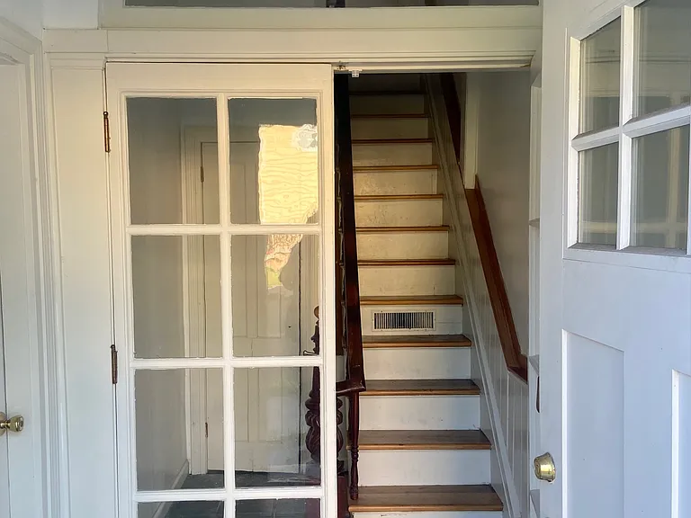 Hone street entrance