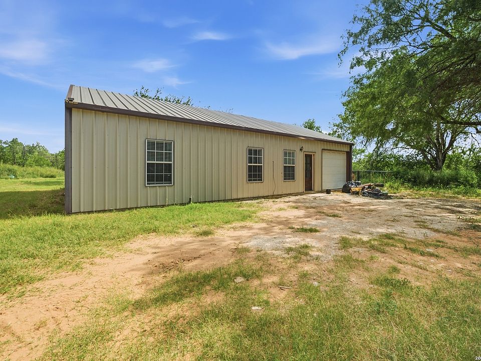 1st image of 909 County Road 669