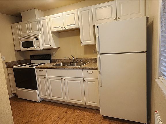 5th image of 11901 Ainsworth Avenue S