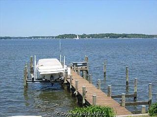5th image of 698 White Swan Dr