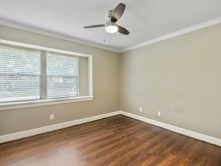 4023 Bayou Grove Dr — Photo 18