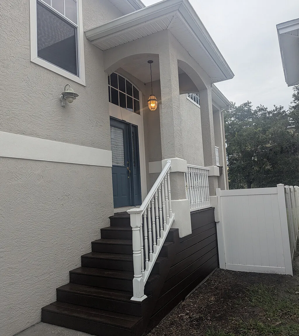 3 bed, 1572 sqft, $2,300 — Photo 1