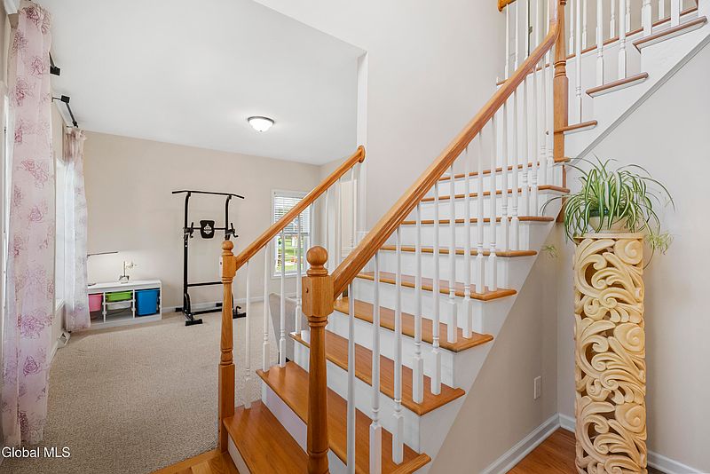 3rd image of 13 Carlson Way