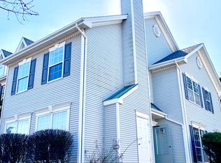 1946 Pine Ct, Hellertown, PA 18055