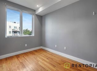 679 Grand St #5E, Brooklyn, NY 11211