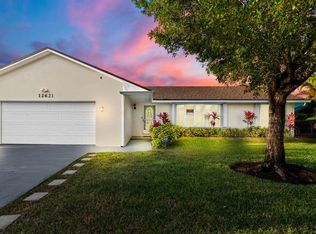 12621 SW 2nd St, Plantation, FL 33325