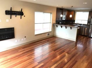 933 N 98th St, Seattle, WA 98103