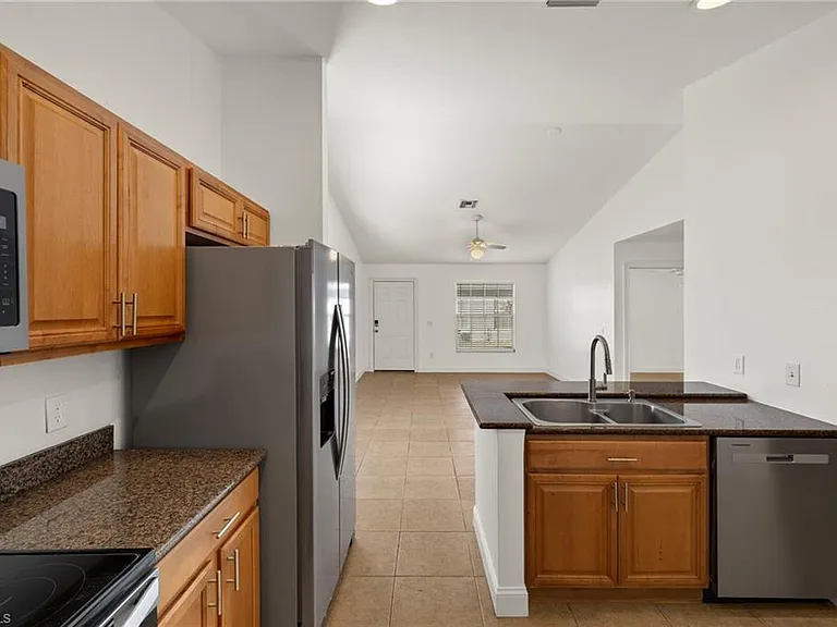 6254 Vista Garden Way #A — Photo 12