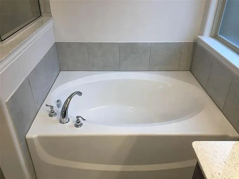 309 Lead Creek Dr — Photo 18